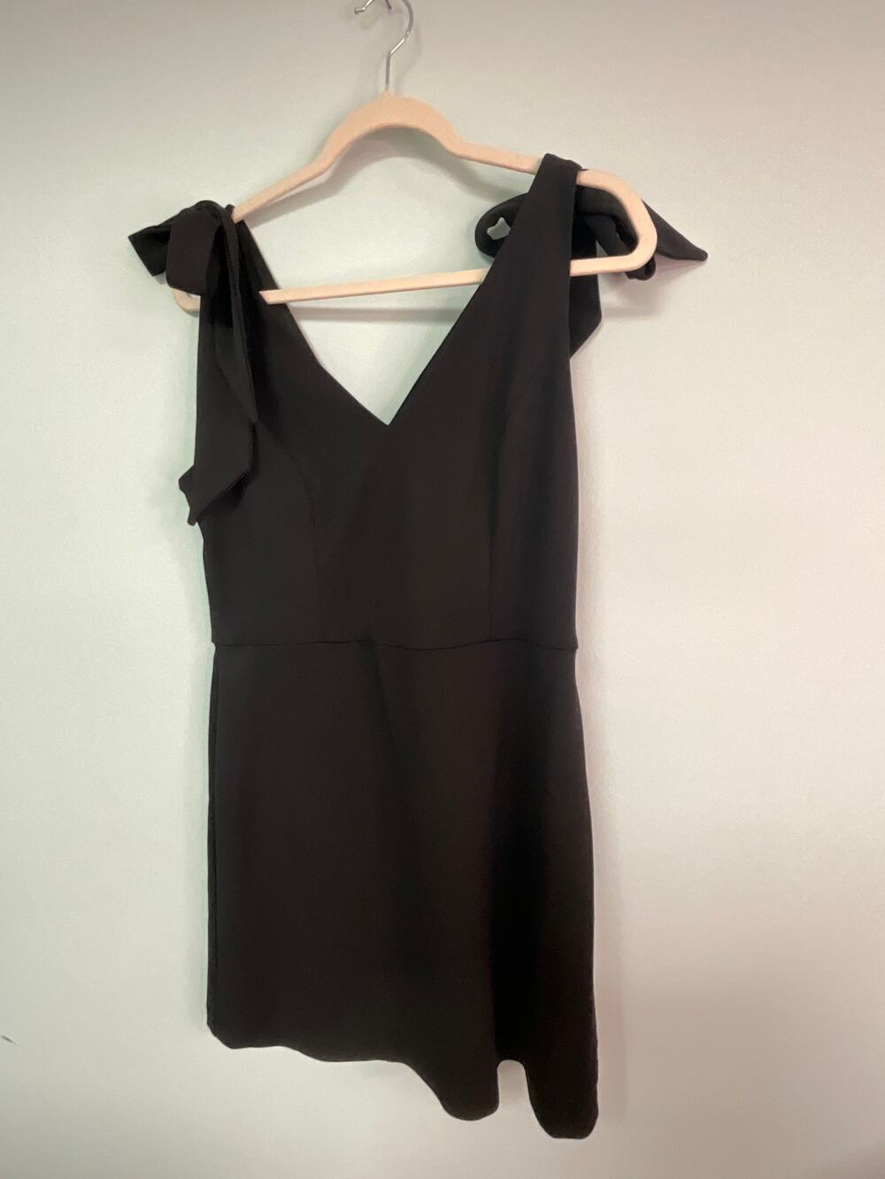 BCBGeneration V-Neck Mini Dress - Size 10 - Black - NWT!